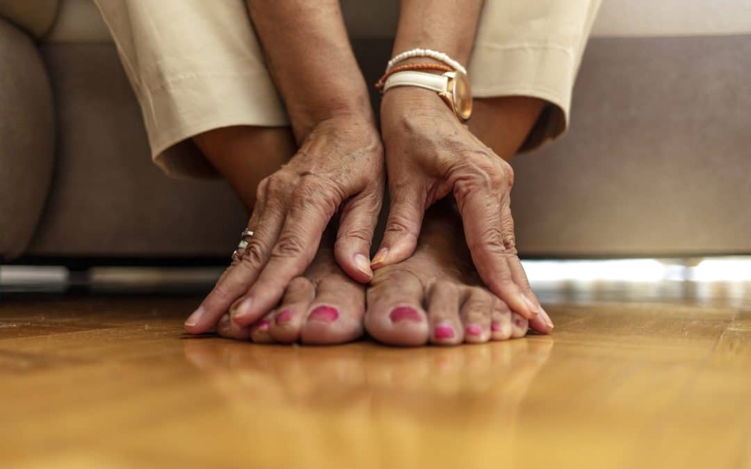 How a Podiatrist Can Help You Manage Arthritis Foot Pain